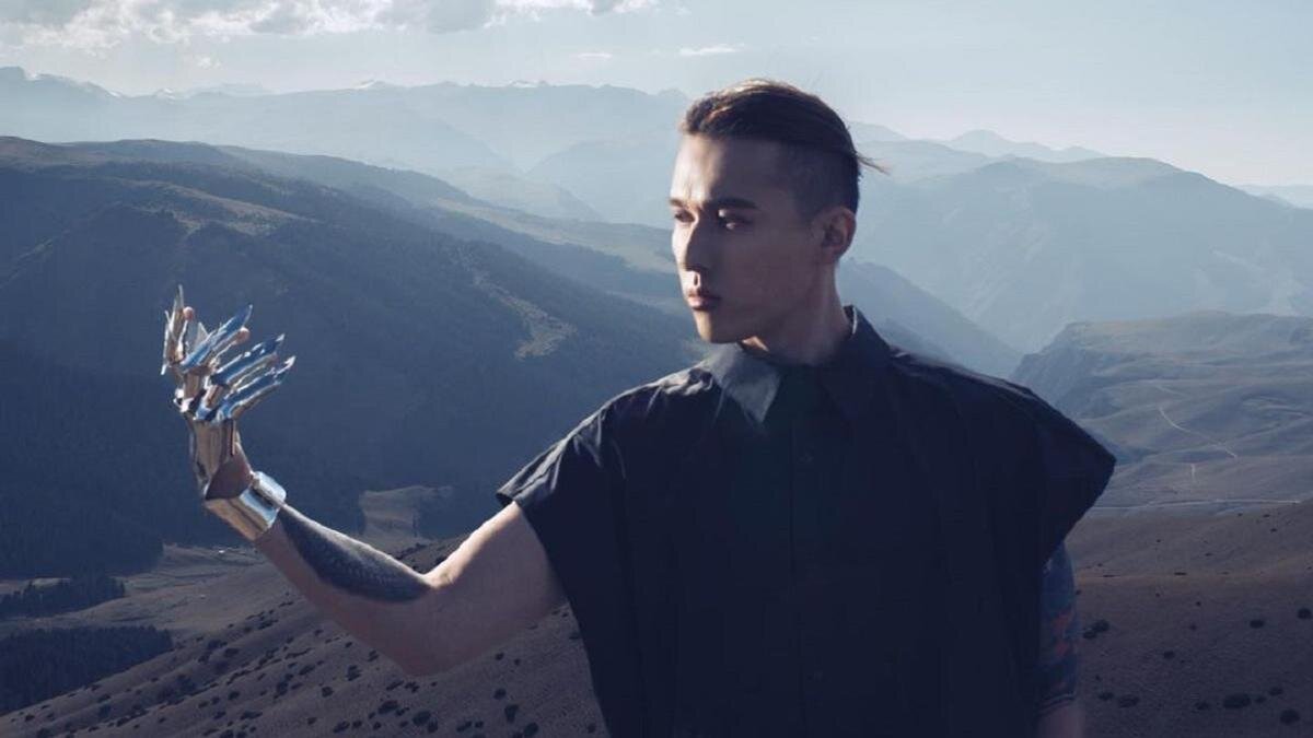    Дулат Мухаметкалиев:instagram.com/zaqcount