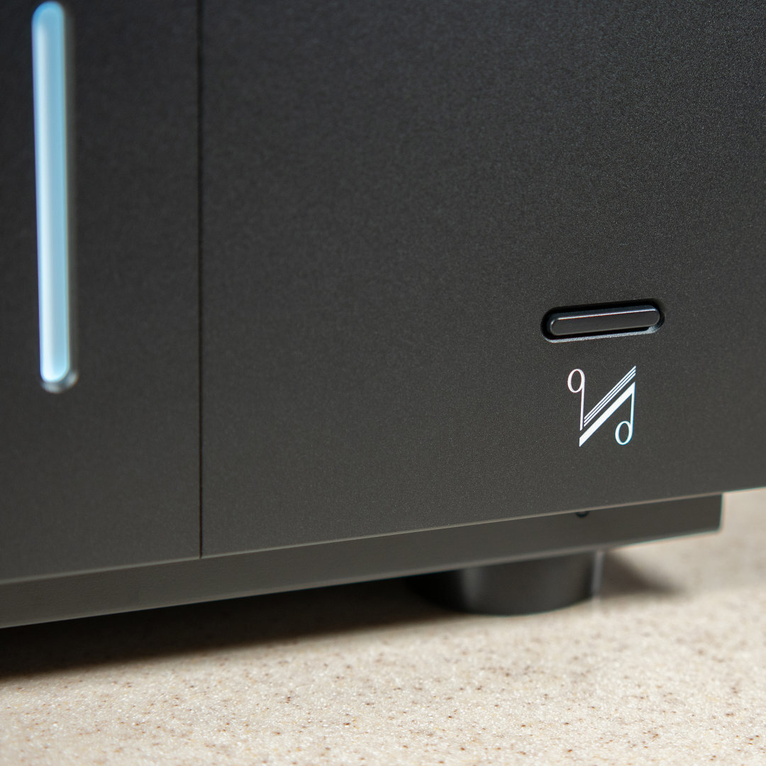 Стереоусилитель мощности Quad Artera Stereo вблизи