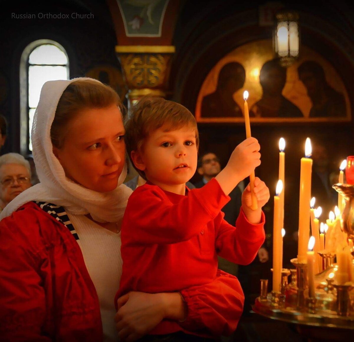 в храме на пасху