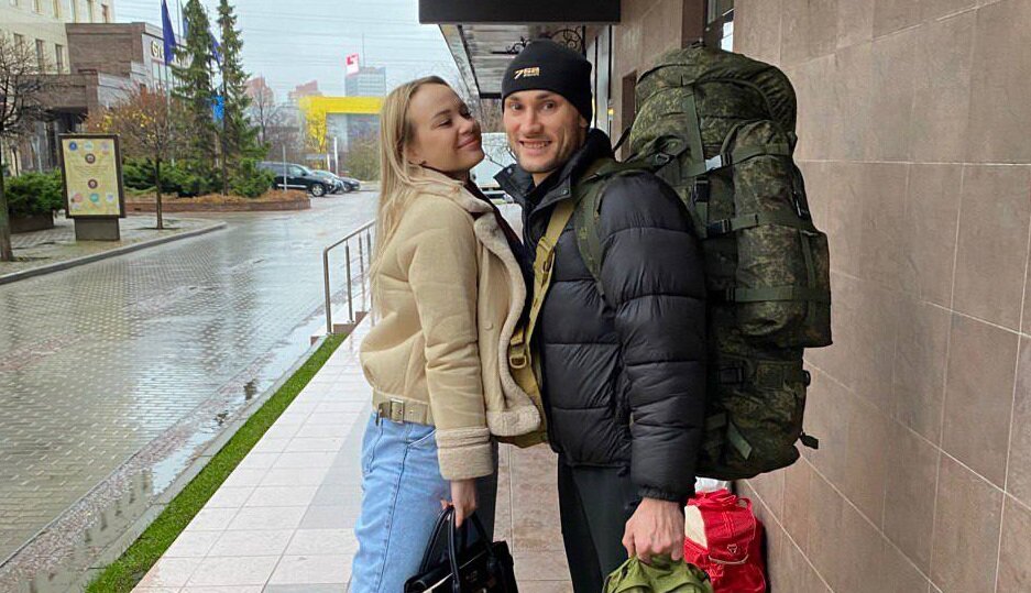    Решение Владислава поддержали его друзья и близкие Анастасия Красушкина