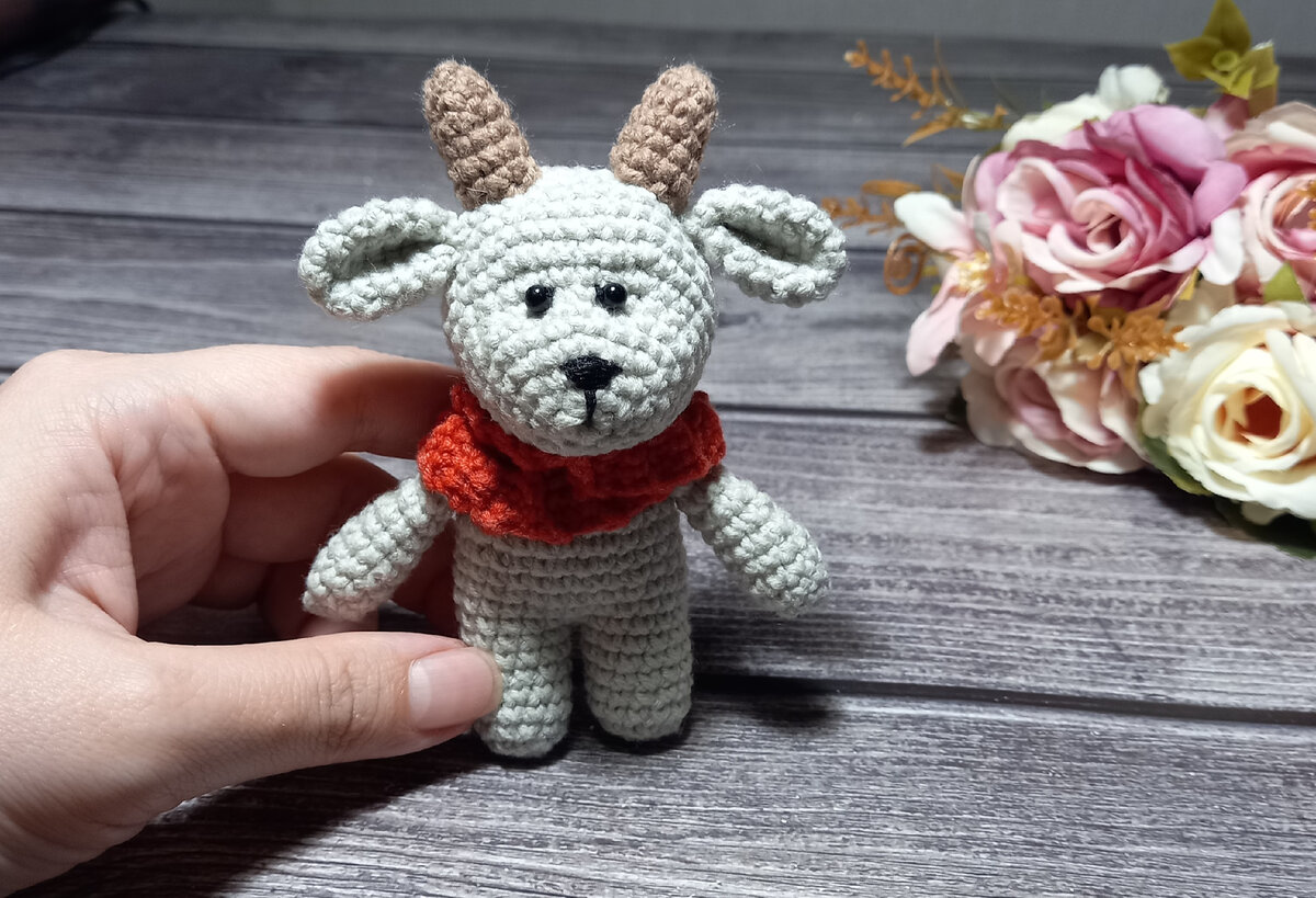 Козлик крючком 