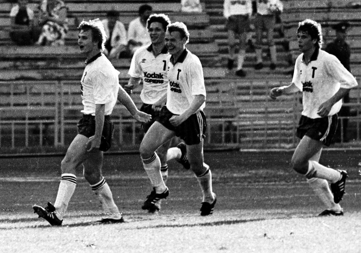 Торпедовец Юрий Тишков (слева). Фото Александр Федоров, «СЭ»  