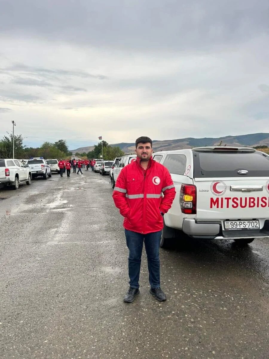 Эксперт по вопросам безопасности из Арцаха Ален Гулян пишет: Еще одно доказательство того, что сотрудники азербайджанского общества Красного Полумесяца, которые казалось бы должны были «облегчать...-4