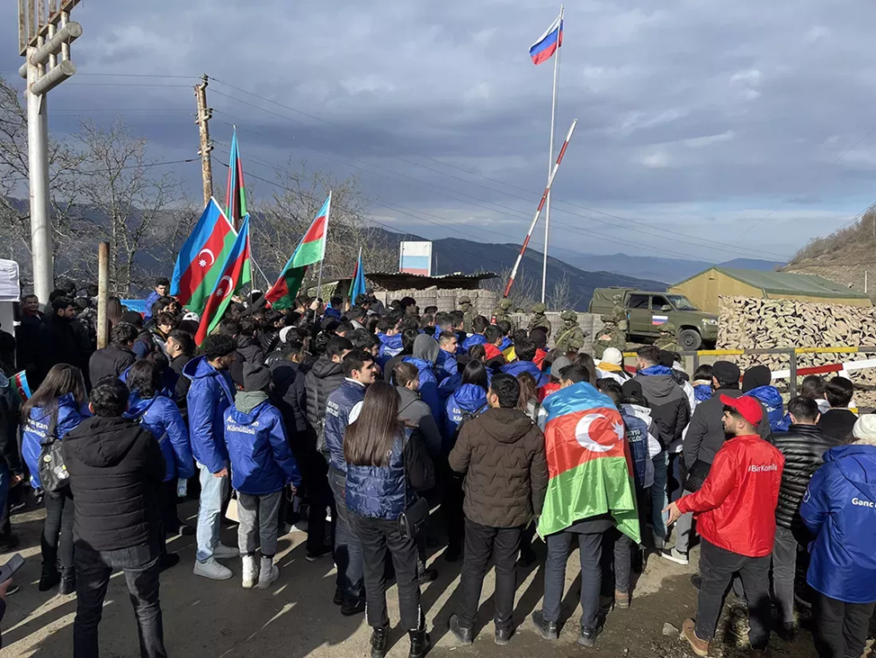 Блокада Лачинского коридора, связывающего Нагорный Карабах с Арменией, азербайджанскими активистами