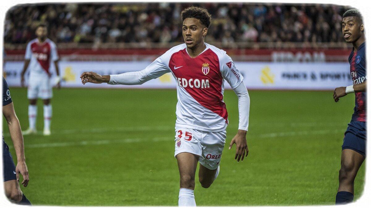 футбольные трансферы 2022 лето. трансферное окно лета 2023. голкипер иван коринтианс. юри альберто. трансферы цска.