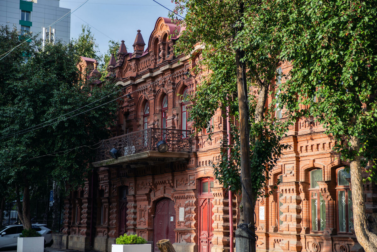 Особняк Хованова на улице Васенко в Челябинске. Фото Дмитрия Куткина (Вечерний Челябинск)