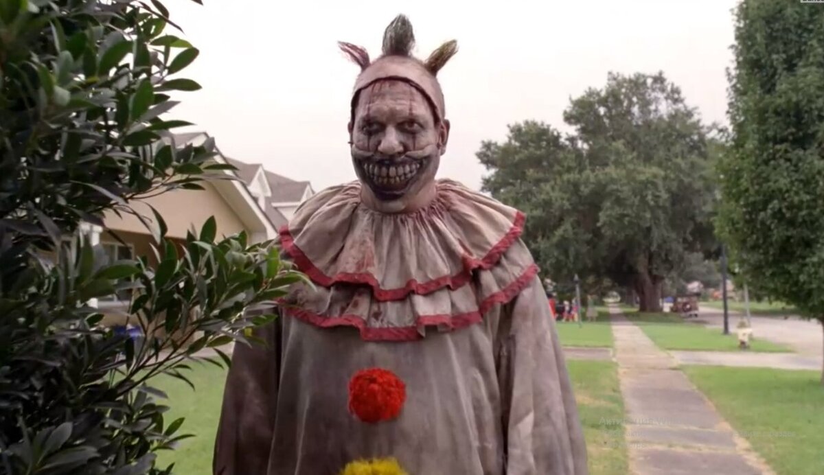 27. -8. ТОП-10 самых жутких клоунов-8. 