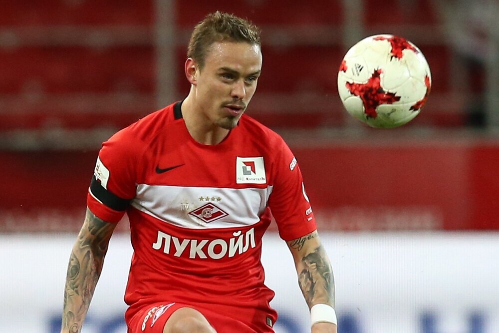    Андрей Ещенко был успешным футболистом, а теперь пробует себя в роли функционера. В будущем ему хотелось бы стать тренером. / Михаил Синицын