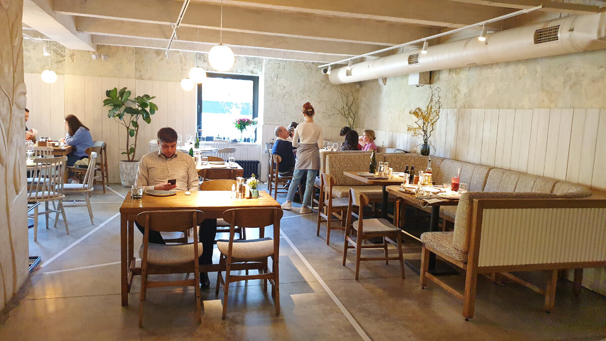 Диванный зал