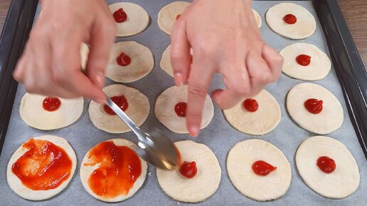 Теперь слоеное тесто буду покупать чаще. Показываю какую вкусноту из него готовлю. Отличный вариант завтрака или перекуса.