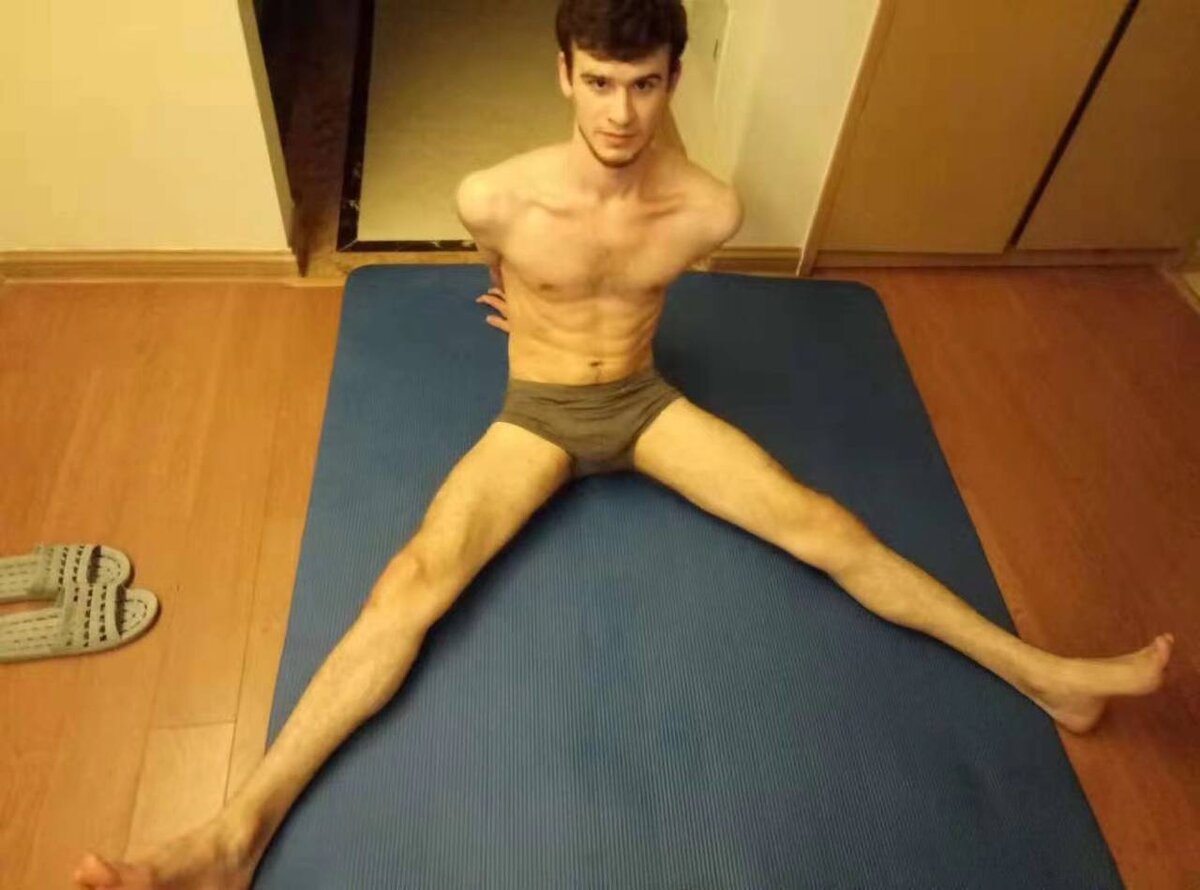 Тот же вес, рука забивалась от тренировок с 5л бутылкой так, что несколько следующих дней не мог её выпрямить.