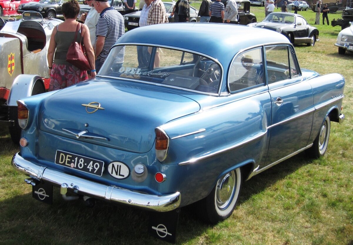 Opel Olimpia Rekord сзади. Источник фото: commons.wikimedia.org
