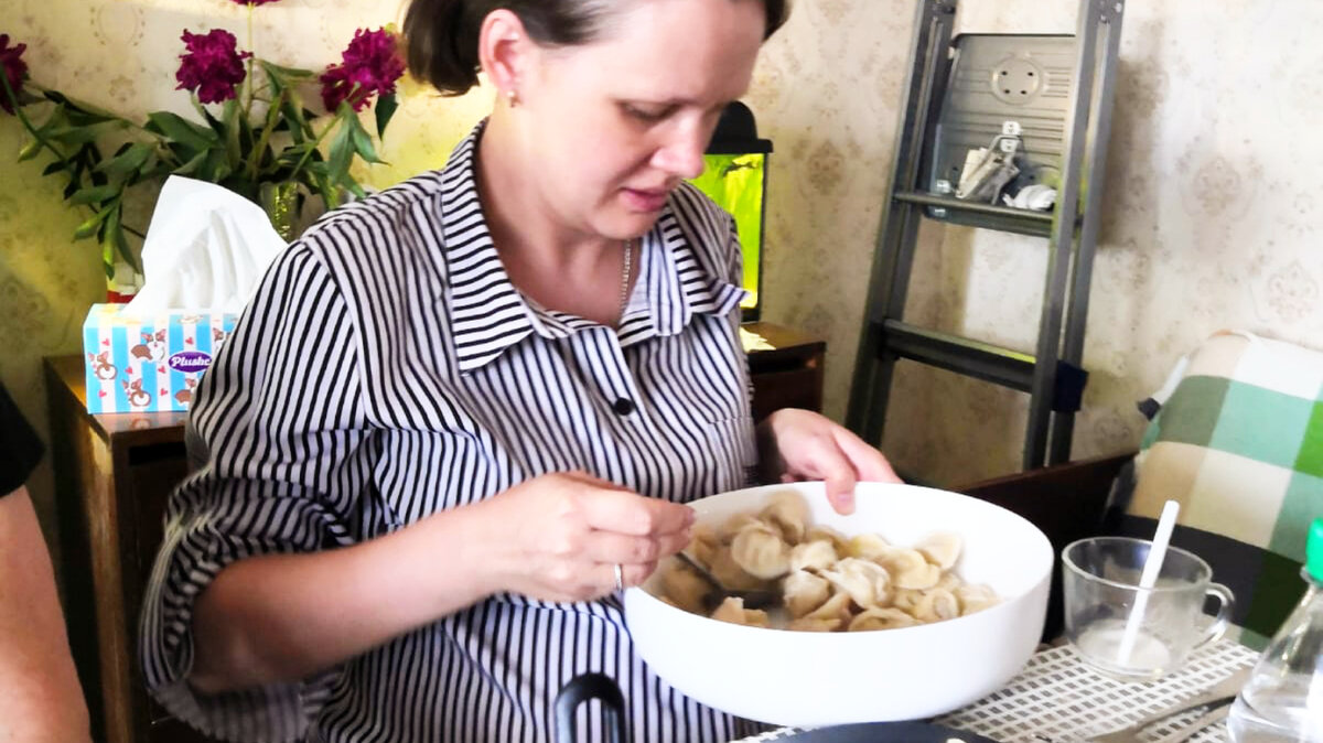 А когда проходит токсикоз, на смену ему приходит он- обжирос)))) Порция, достойная беременной женщины!