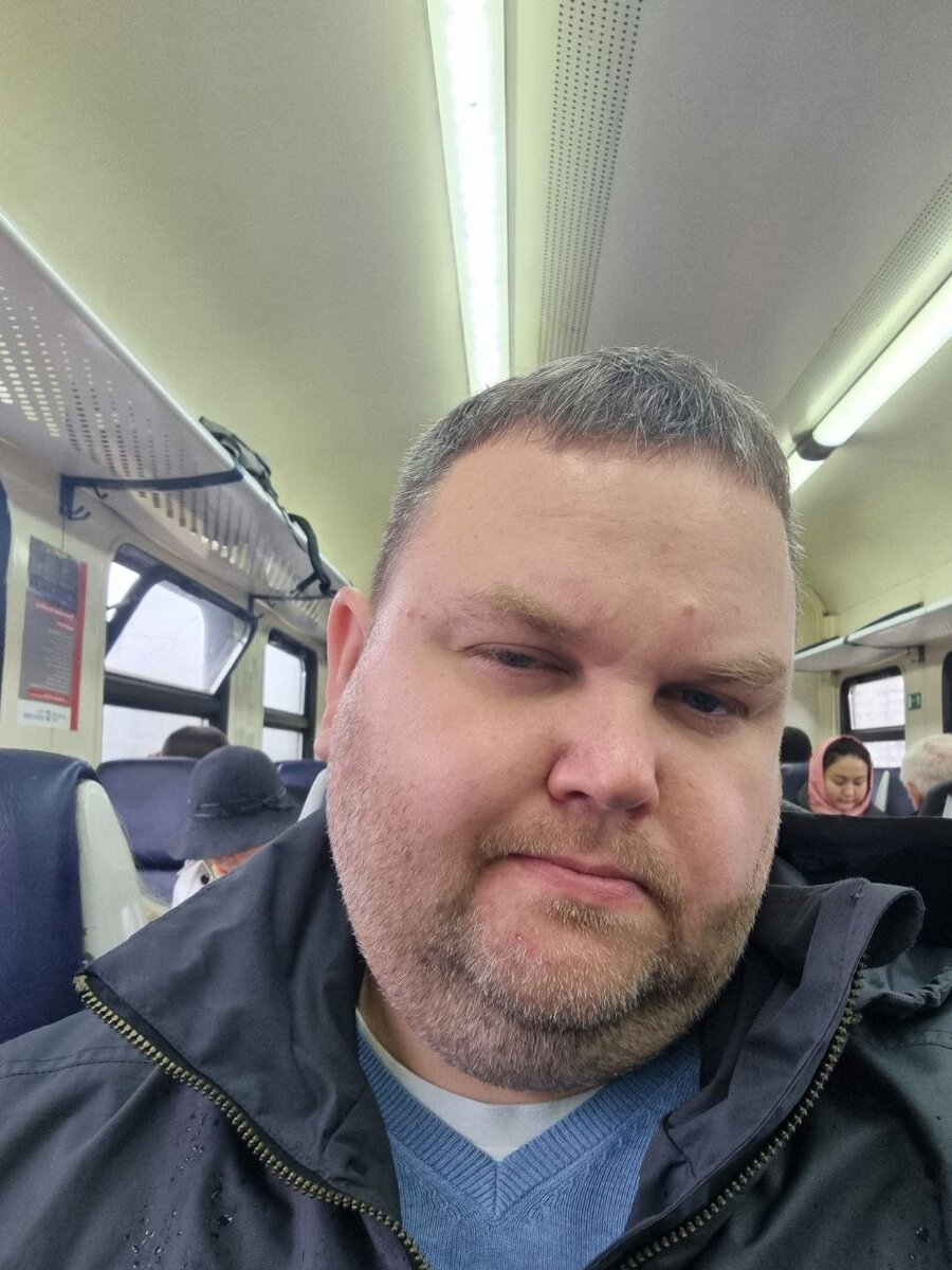 Еду в Москву  встречать 