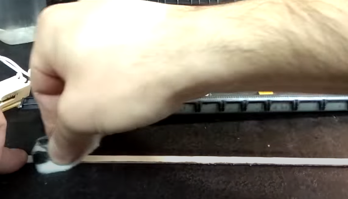 Фото 20. Аккуратно укладываем термоэлемент