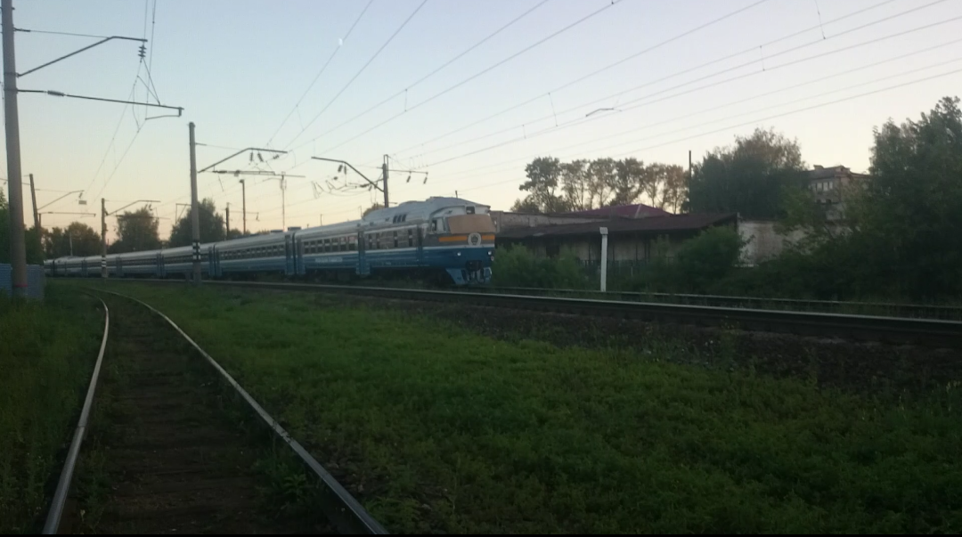 Эстонские дизель-поезда ДР1А проданные Таджикистану. Кировская область, станция Котельнич-I, 08.2016