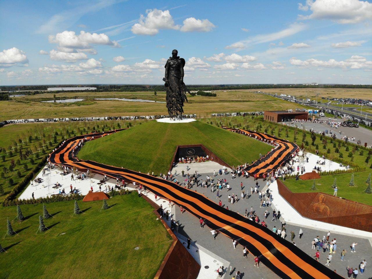 Ржевский мемориал. Ржев РЖЕВСКИЙ мемориал. Ржев мемориал советскому солдату. РЖЕВСКИЙ мемориал советскому солдату в Тверской. Мемориал солдату Ржев