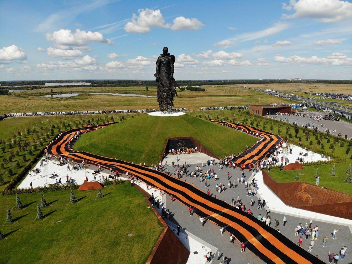 Ржевский мемориал. Ржев РЖЕВСКИЙ мемориал. Ржев мемориал советскому солдату. РЖЕВСКИЙ мемориал советскому солдату в Тверской. Мемориал солдату Ржев.