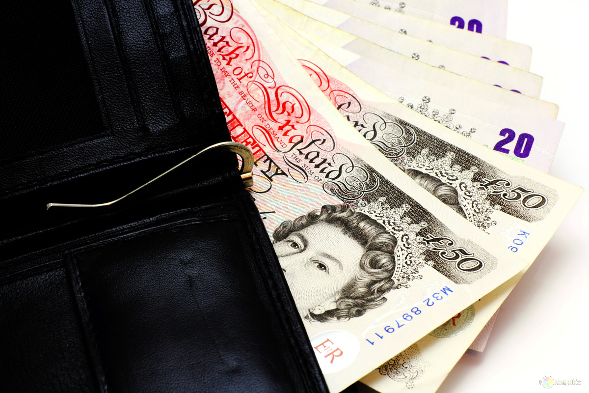 Зарплата в великобритании. Средняя зарплата в uk. Англия зп. Средняя зп в великобритании. Средняя заработная плата в англии.