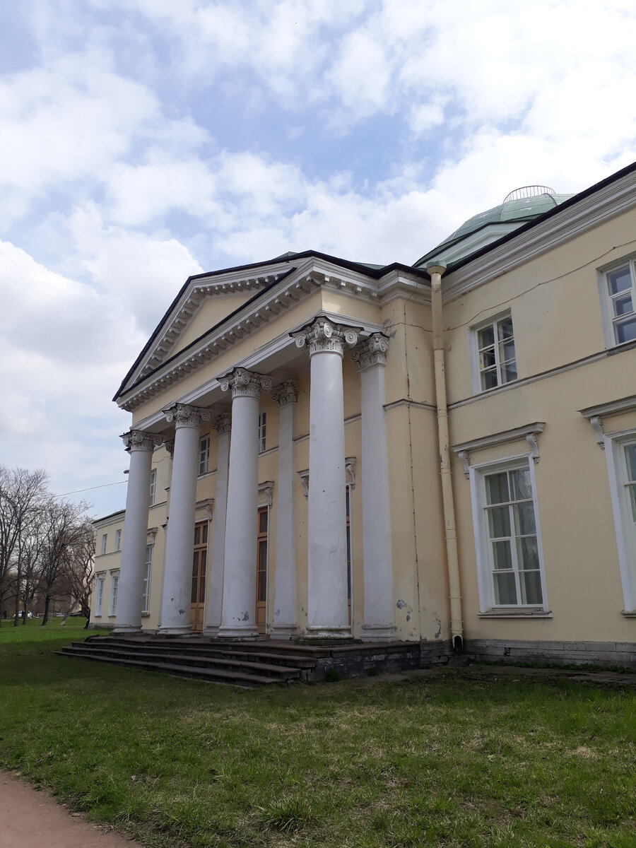 Северный фасад. 2021 год, май.