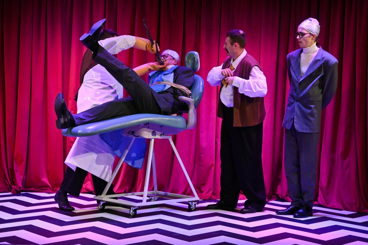    В Новосибирске отменили спектакль «Принцесса и Людоед» после ЛГБТ-скандала