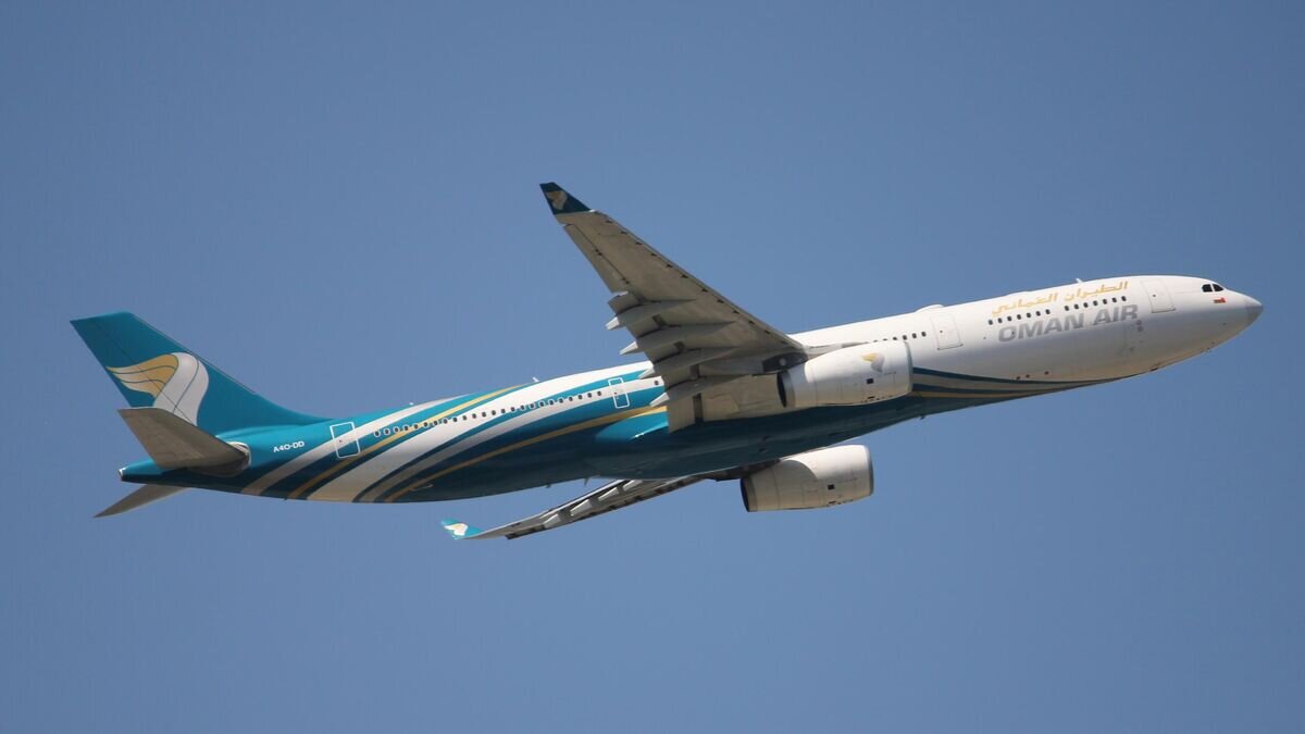    Самолет Airbus A330-300 авиакомпании Oman AirCC BY 3.0 / Milad A380 / Oman Air A330-300 takes off at Frankfurt intl. Airport