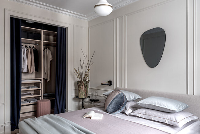 Ярко и стильно. Авангардный, эстетичный интерьер в старой хрущевке с низкими потолками