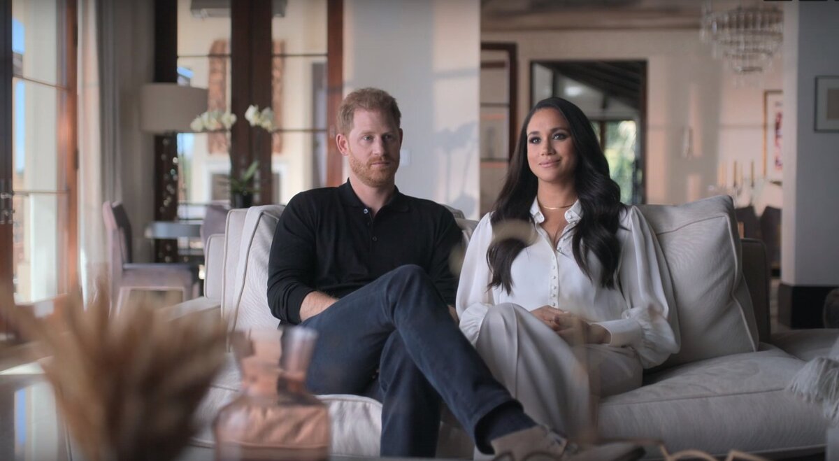 Скрин видео (видео можно посмотреть по ссылке vk.com/newsroyals)