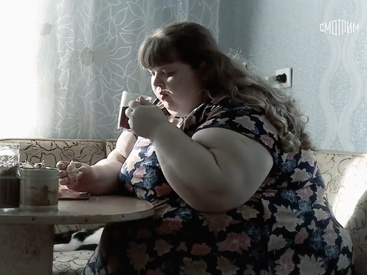 Год назад Кристина Кашнякова весила 260 килограммов, а Леонид Матюх свыше 300. Ожирение негативно отразилось на их здоровье и личной жизни. Родственники боялись, что толстяки попросту погибнут.