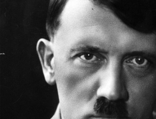    Адольф Гитлер