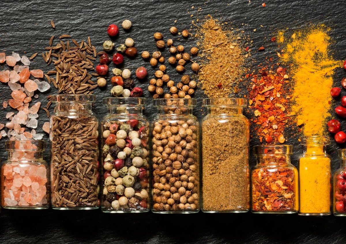 Рекомендации по выбору специй и хранению их в домашних условиях