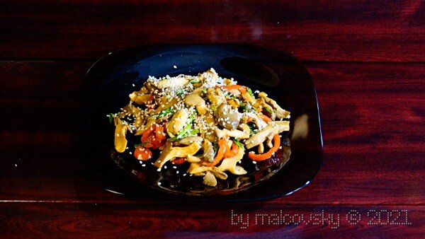 Вешенки в остром соусе по-японски