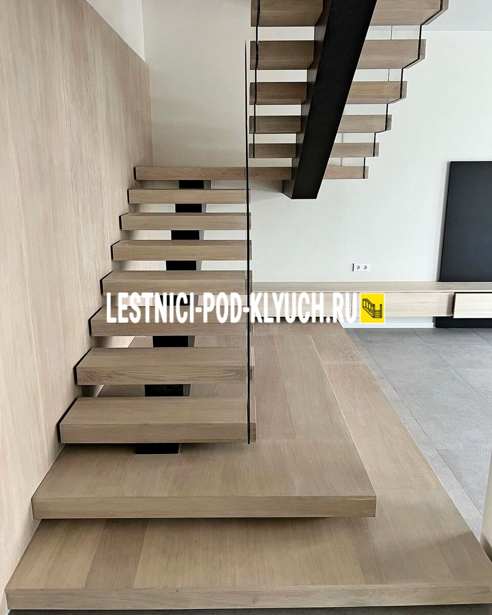 Принимаем звонки: пн-вс с 8:00 до 21:00 (8 499 490-72-90). Электронная почта: info@lestnici-pod-klyuch.ru