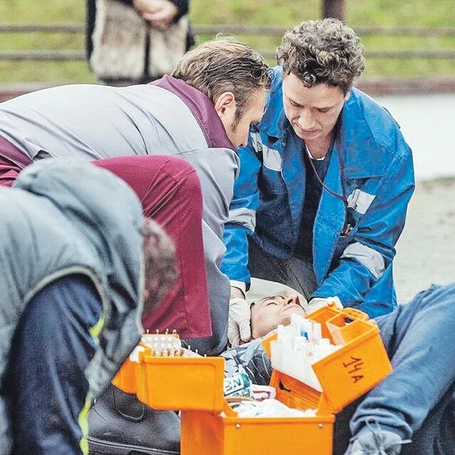 Кадр из фильма "Аритмия"(2017)