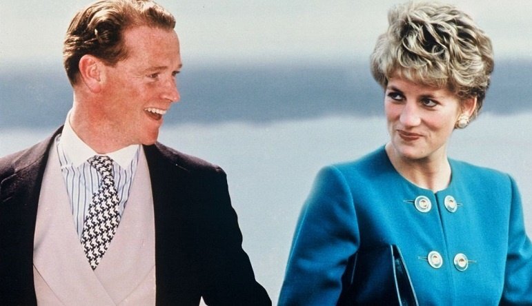 Джеймс Хьюитт и Диана