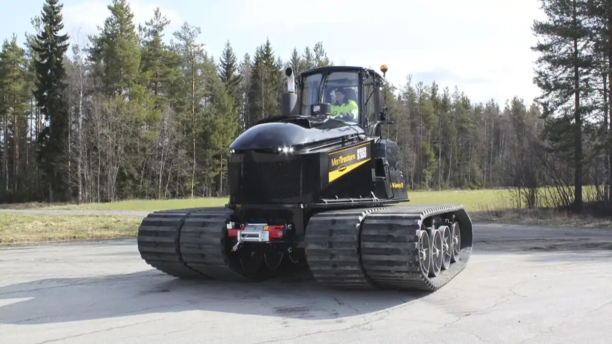 Фото: lectura-specs.com/MeriCrusher Мощный гусеничный трактор MeriCrusher MT-700