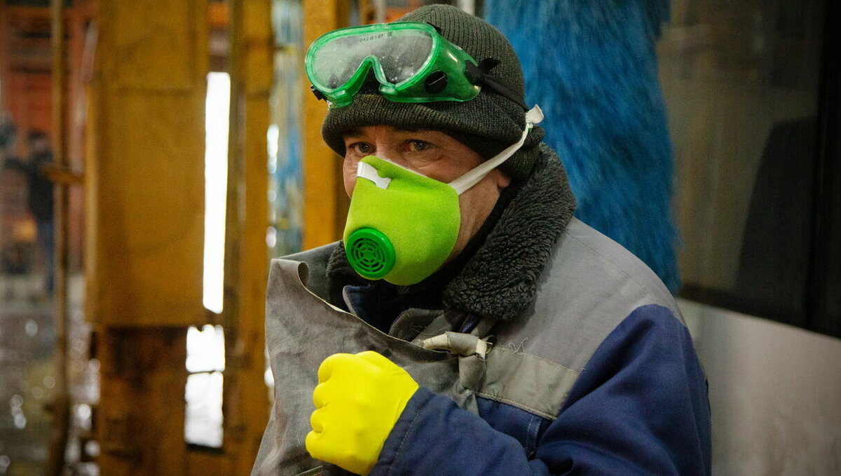     По Европе активно распространяется новый штамм коронавируса «кракен» и не исключено, что он может оказаться в России. Когда ждать эту разновидность COVID-19 в Ростовской области, в материале RostovGazeta.