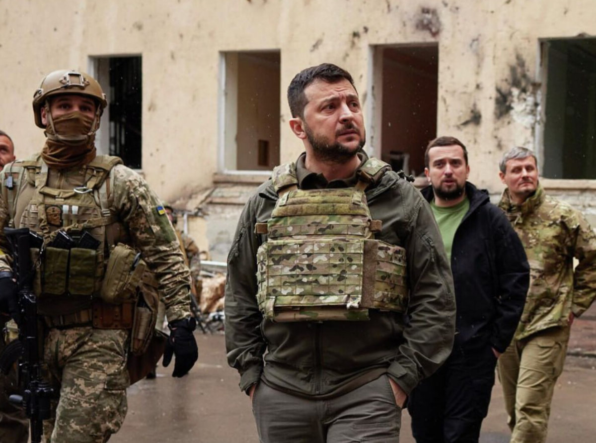    Bloomberg: ситуация в Соледаре поставила ВСУ в тупик Марина П.