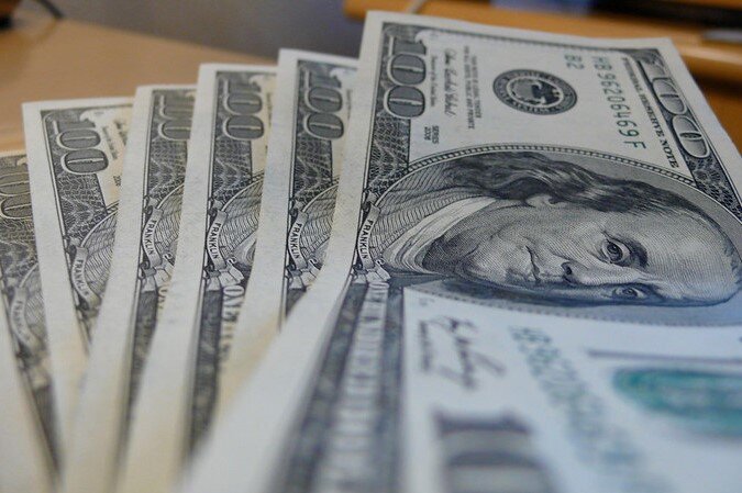 Доллары. (сс) nick farnhill