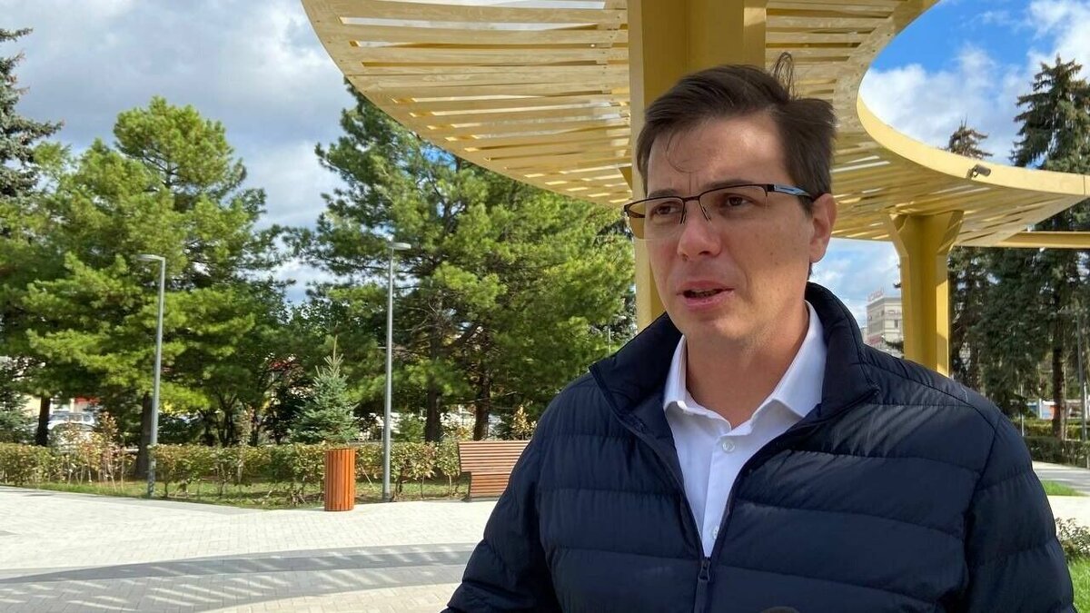     Мэр Нижнего Новгорода Юрий Шалабаев планирует изменить формат общения с жителями в прямых эфирах. Об этом он сообщил в соцсетях.