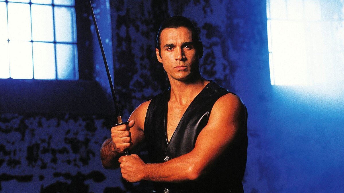 Фото из сериала " Горец" 1992-1998 года.