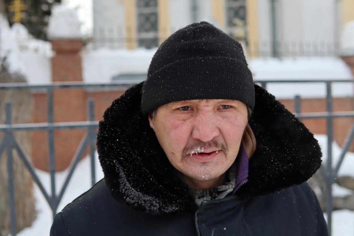    В Новосибирске бездомные платят 500 рублей за ночевку в подвале в морозы