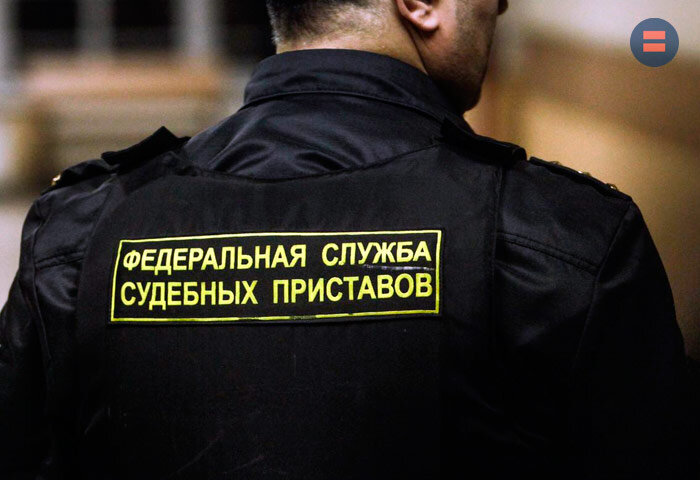 Жителя Кузбасса оштрафовали за угрозы приставу лопатой