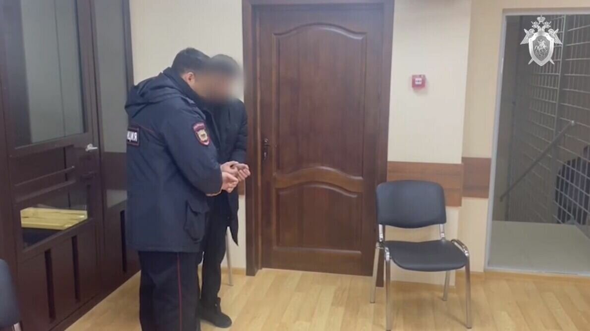     В Ставропольском крае задержали четырех человек из Ессентуков, которые вымогали деньги у несовершеннолетних, сообщили в региональном УСКР.