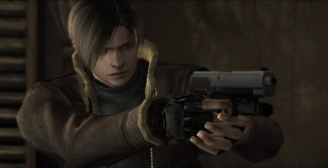 Silver Ghost в руках у Леона Кеннеди.