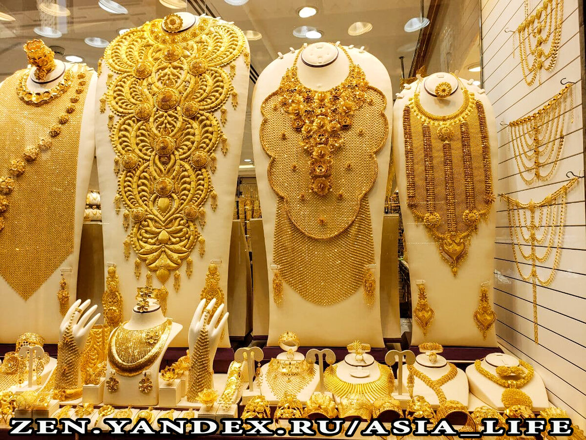Золото на рынке в Дубае 