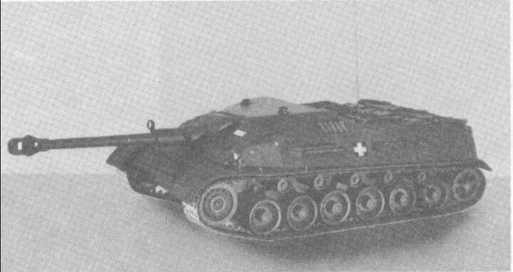 Кортонный макет П. Горбули на выставке своих работ 