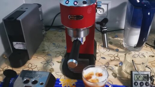 下载视频: Кофеварка Delonghi  685 / Эспрессо в Рожковой кофеварке / Самый Успешный 