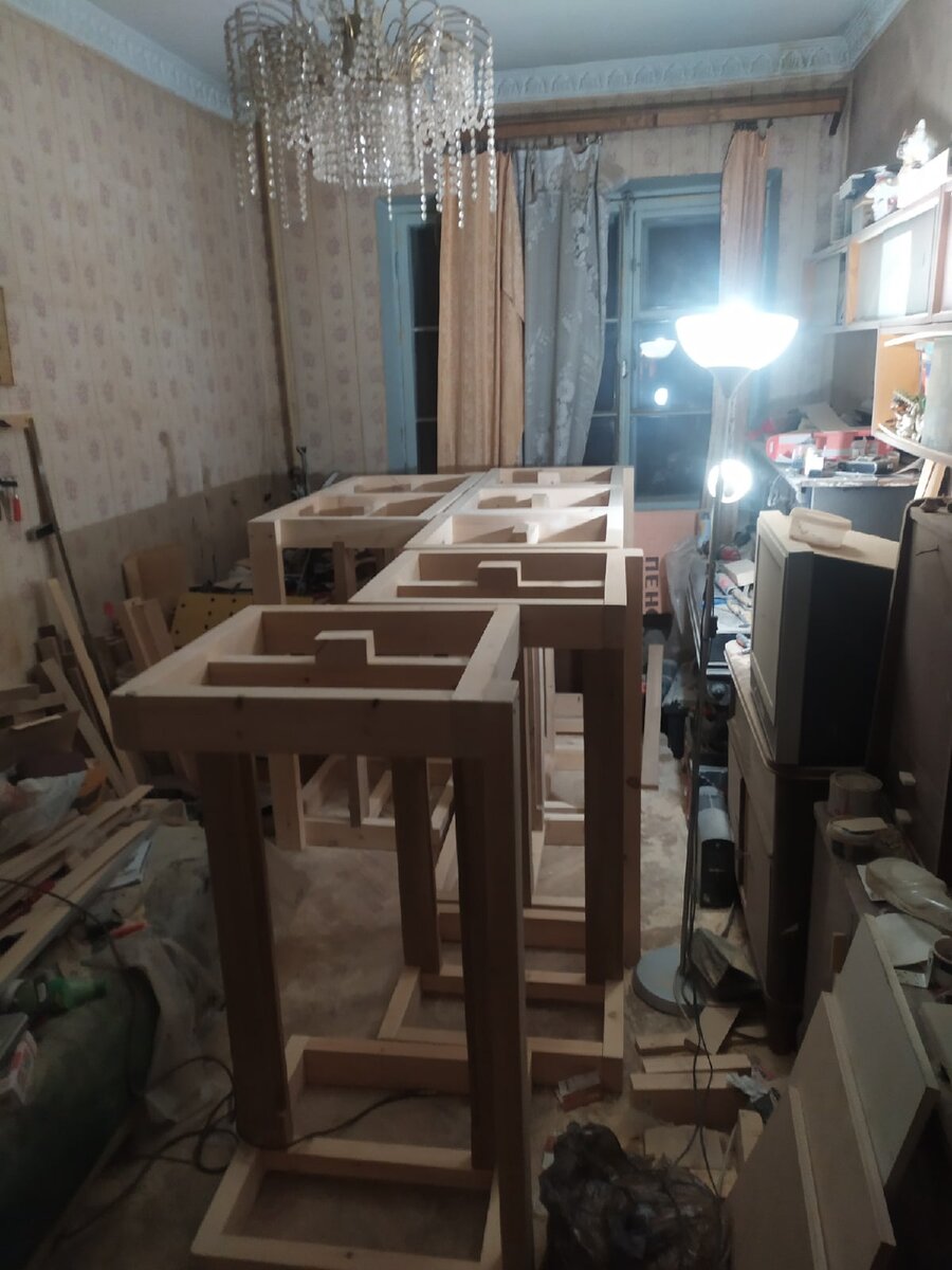 Такая жесть творилась у меня в комнате.. 