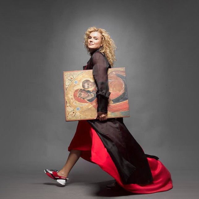 Источник фото: Instagram @oksanamas_official